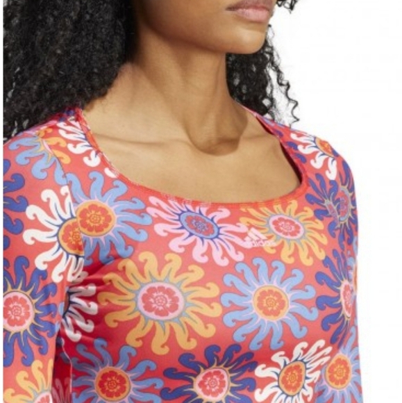 Adidas x FARM Rio Long Sleeve Crop Top S Red Pink Floral NWT Activewear - Picture 5 of 12